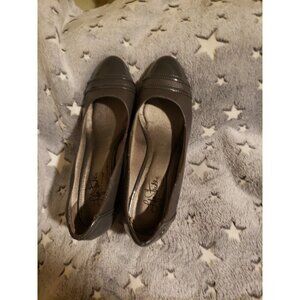 LifeStride Heels Women Size 8 Dark Gray Juliana Cap Toe Wedge Heels Faux Leather